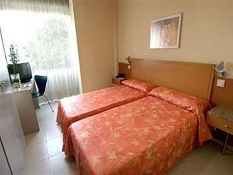 Hostal Lami Esplugues de Llobregat Chambre photo